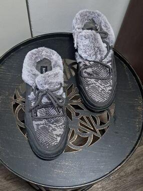 Baretraps Gray Faux-Fur Lined Slip-On Sneakers